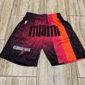 Miami Heat Floridians Mitchell & Ness NBA Swingman Shorts Men's Medium NWT